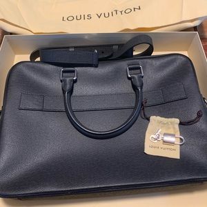 Louis Vuitton porte-documents business messenger bag